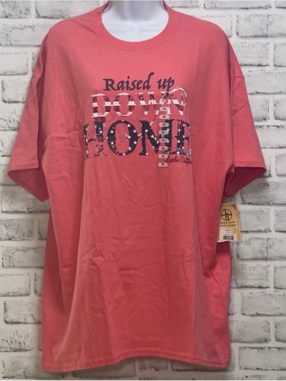Lincoln Outfitter Raised Up Down Home Tee XL NWT UNISEX
Coral Pink